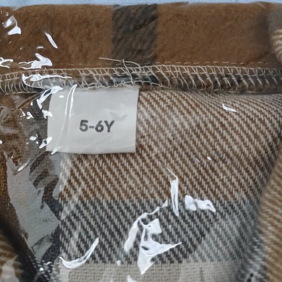 6 Boy Shirts - Picture 8 of 11